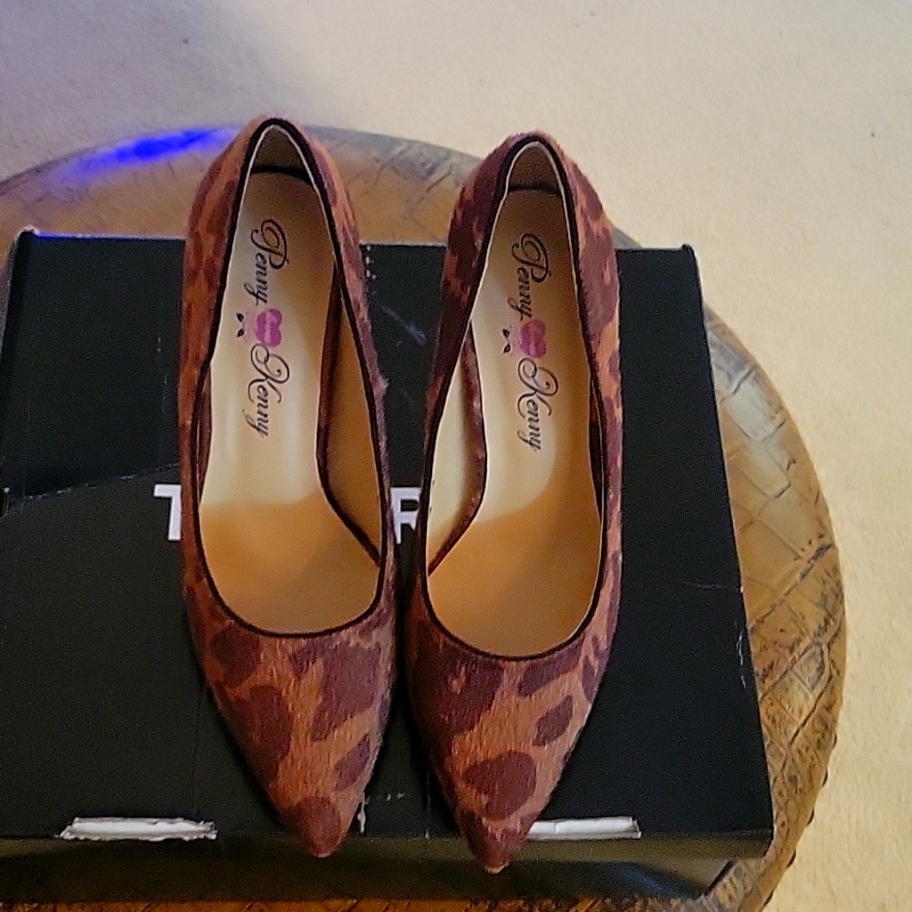 Attention Grabbing Pumps. Sz10 worn once for 45minutes